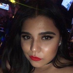 Meet your Posher, Mayra